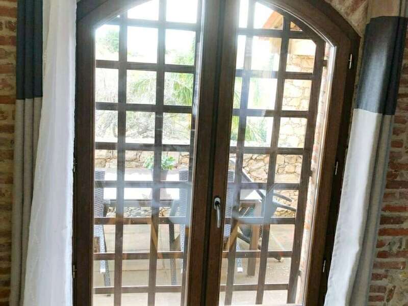 porte_fenetre_bois_exotique_