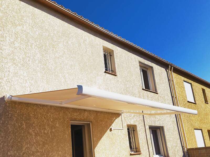 store_banne_a_coffre_integral