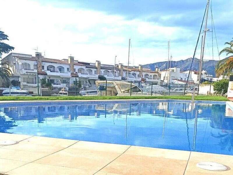 28ad5542-5e7b-47a6-aacb-8e5e9b21dfb9