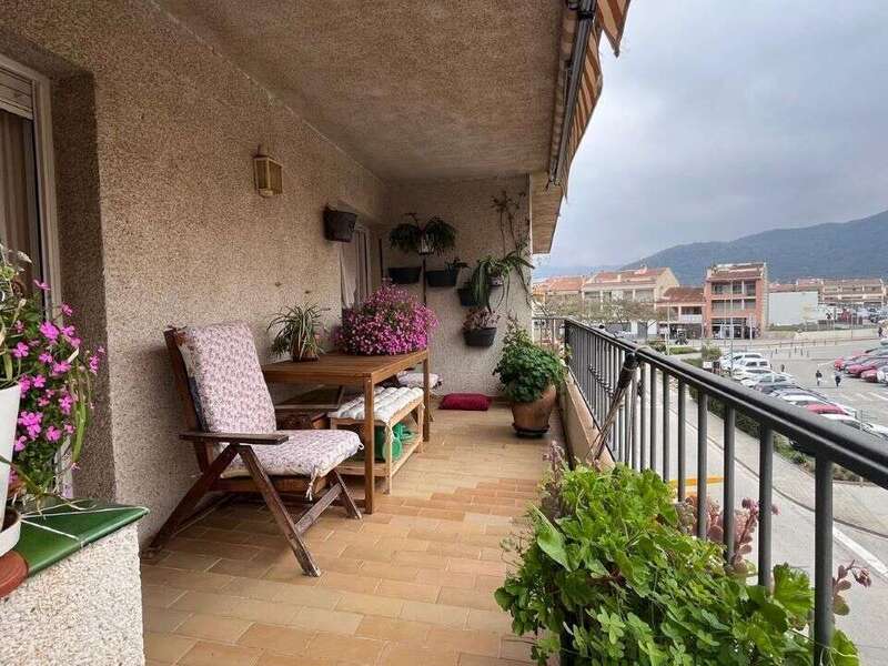 579ef1c6-99bc-4ee4-935d-7469ba463acd