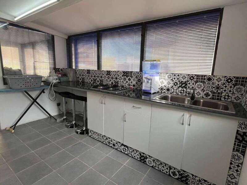 edf6a5d4-9429-4e60-b876-50bc84a272e1