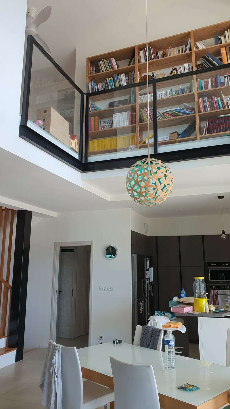 1759020230124-3900742-1f4f8na