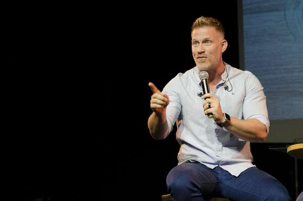 Comment vaincre la peur du jugement en prise de parole ?