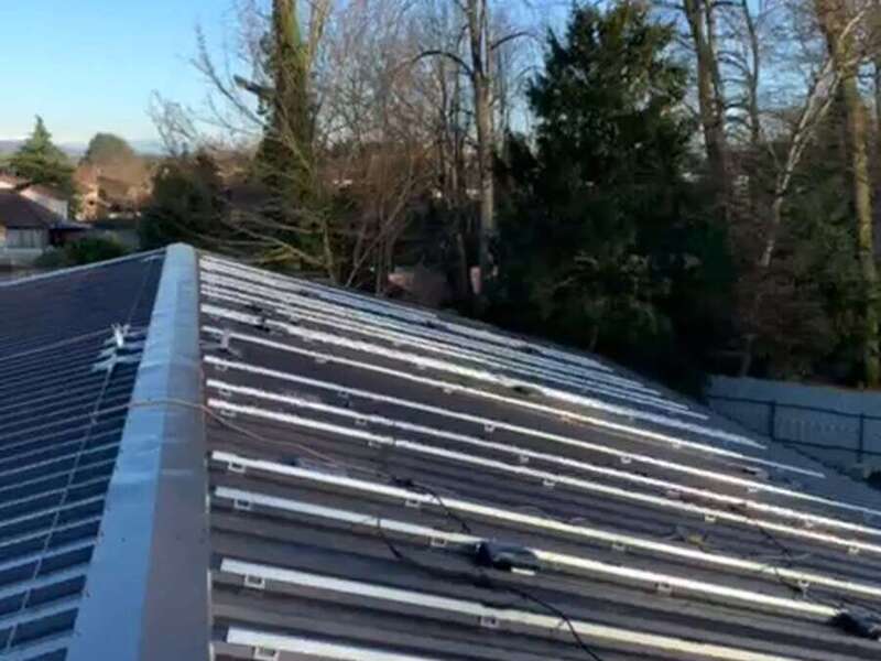 photovoltaique-toiture-metallique-chantier-avenir-energie-11