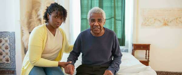 Aide au lever et au coucher : Conseils pour adopter les bons gestes au quotidien.