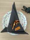 Pliage serviette chapeau de sorcière Halloween
