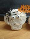 Muffin tête de mort halloween glaçage cream cheese