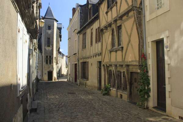 Conciergerie Airbnb à Angers : combien ça coûte et est-ce vraiment rentable ?