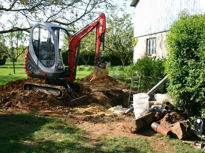 bat420250908-4106154-wd444