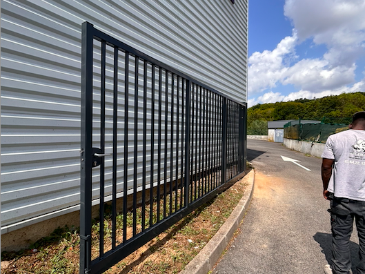 2024-09-1520250908-4106154-8cwffi