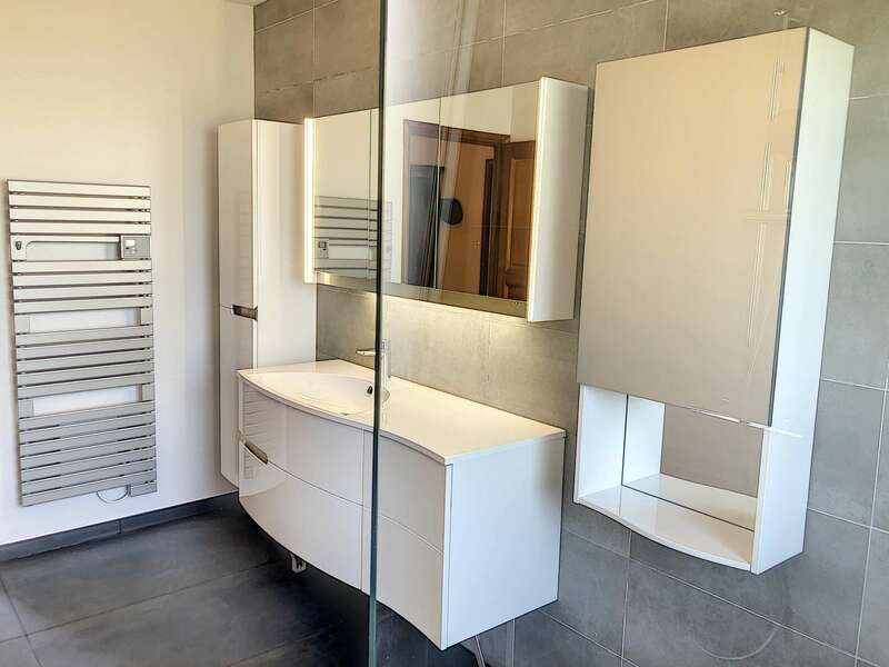 discovery-1582207488_1594817795_17823_9b8d24f