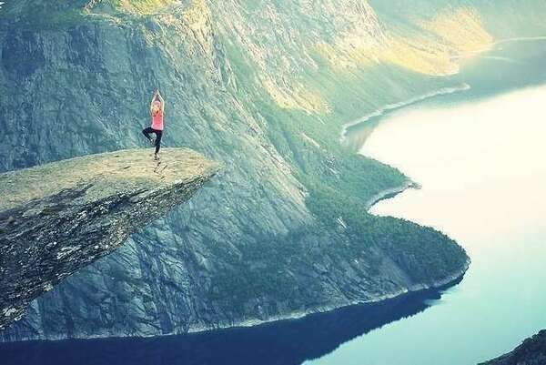 Chaque mois à Saintes 17 en Nouvelle Aquitaine - France - Francophonie et Monde La Fondation Access 4 jours en présentiel et en ligne Vous Recevez les processus fondamentaux énergétiques et dynamiques