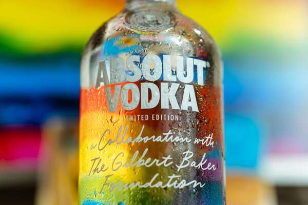Communauté LGBTQ+ et alcool : ce que les chiffres ne disent pas assez