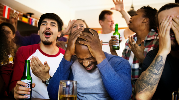 Rugby, cyclisme, foot : sport et alcool, le lien qu'on ne questionne jamais