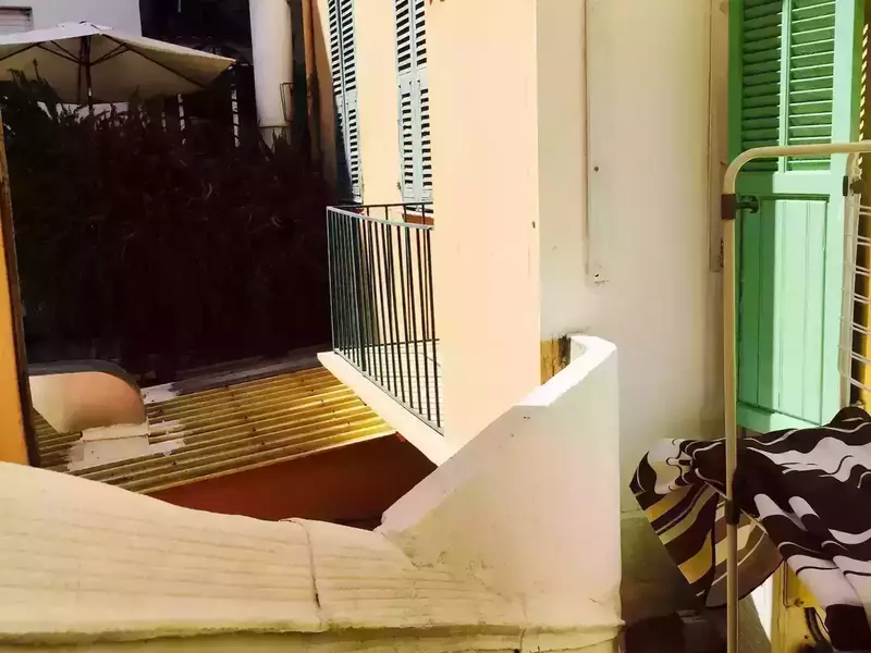 f2d0d2f5-ed6c-45ae-8a59-6276c7685f7f