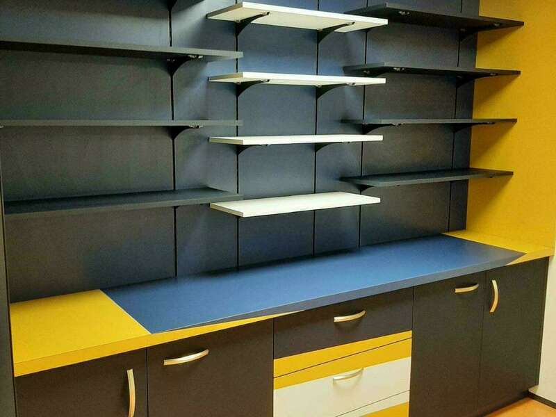 placard20211221-19381-o7ja4d