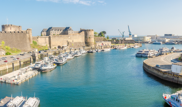 Ouvrir une Conciergerie de Location Courte Durée à Brest : Le Guide Complet