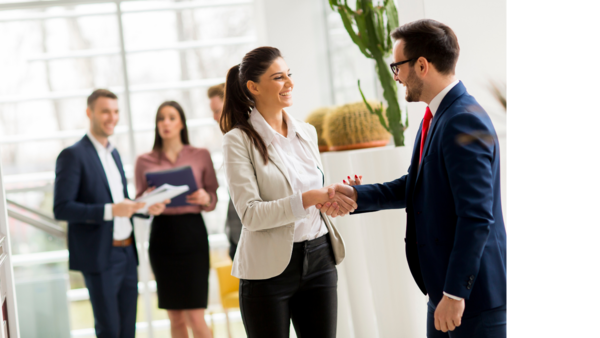 Pourquoi Confier Mon Bien Immobilier à des Professionnels de la Location Courte Durée?