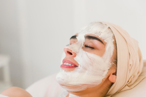 COMMENT NETTOYER SON VISAGE AU NATUREL ?