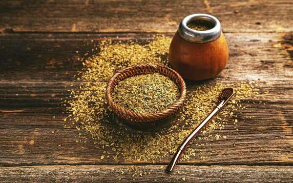 maté seché pour article de sabine monnoyeur, naturopathe lyon et paris 