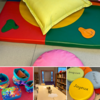 enfants jouant et riant dans une école primaire avec des outils de sophrologie