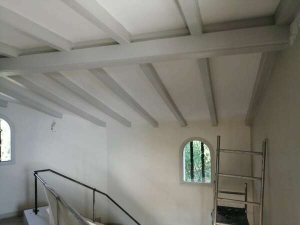 Mise en peinture intérieur complète d'une maison à Marseillan