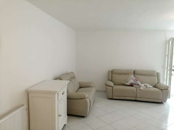 Rénovation Peinture Murs et Plafond d'une maison à Montagnac