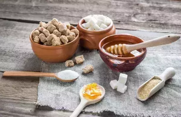 Le sucre est-il vraiment dangereux pour nos dents ?