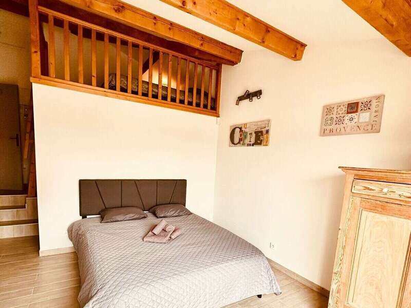 c8029d4c-90ec-44c4-8c1a-157bbe390c70