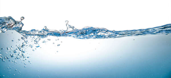 Pourquoi l’hydratation devient-elle essentielle pendant la périménopause et la ménopause ?