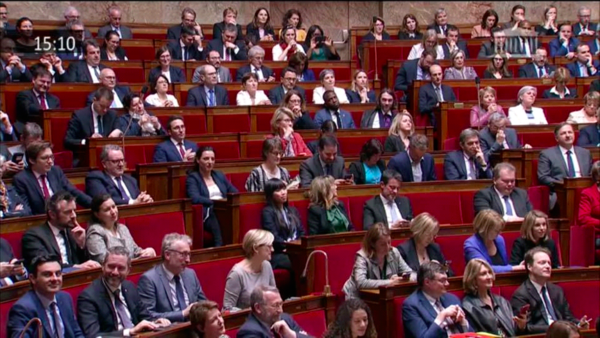 Adoption du projet de Loi de réforme de la SNCF 