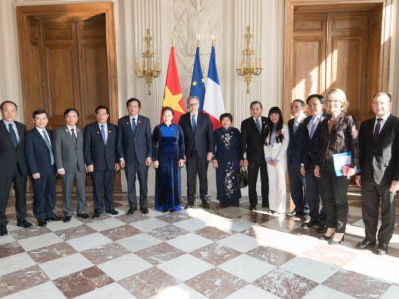visite_officielle_en_france_de_la_pre_sidente_de_l_assemble_e_nationale_du_vietnam2