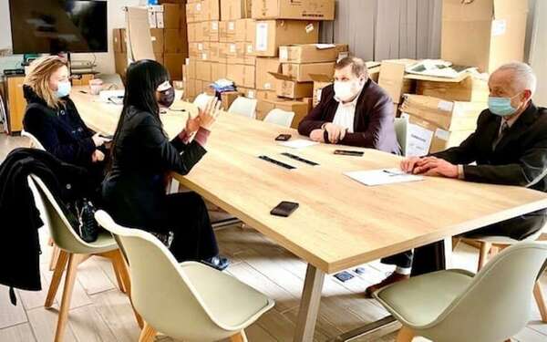 Soutien et remerciement sans failles à nos hôpitaux, du privé comme du public, pour leur dévouement envers nos concitoyens.