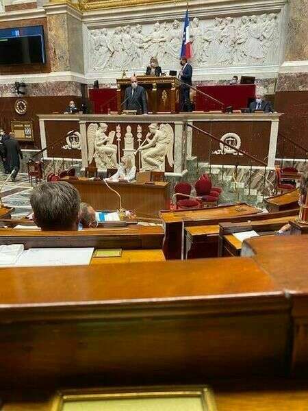 Adoption de la loi de programmation militaire