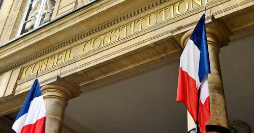Le Conseil constitutionnel valide l’extension du Pass Sanitaire 