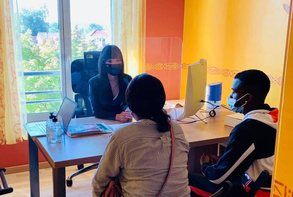 Venez nous rencontrer à notre permanence : les jeudi et vendredi