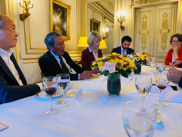 Déjeuner de travail avec M. Yong Chanthalangsy, Ambassadeur de la République Démocratique Populaire Laos en France