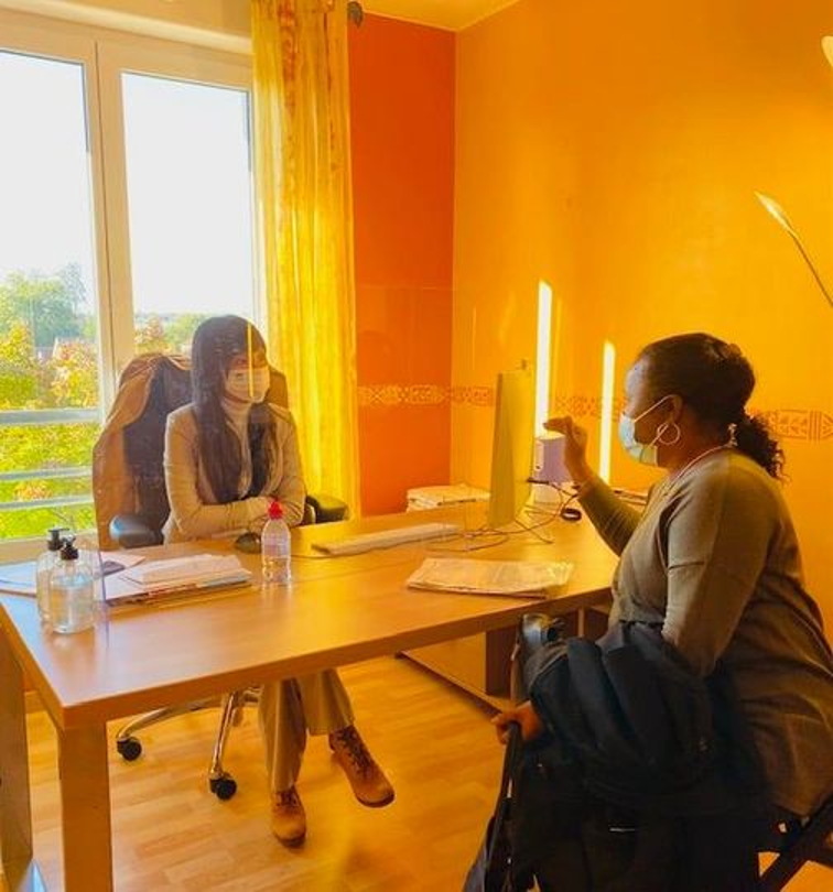Nous sommes à votre écoute, tous les jeudis et vendredis à notre permanence de Chelles