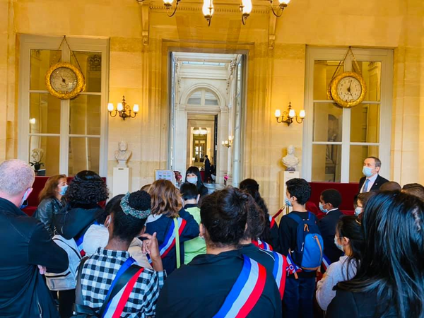 Les élus du Conseil Municipal d'Enfants de Noisiel en visite à l'Assemblée nationale cet après-midi!