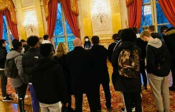 Les élèves du lycée Simone Veil de Noisiel en visite à l’Assemblée nationale !