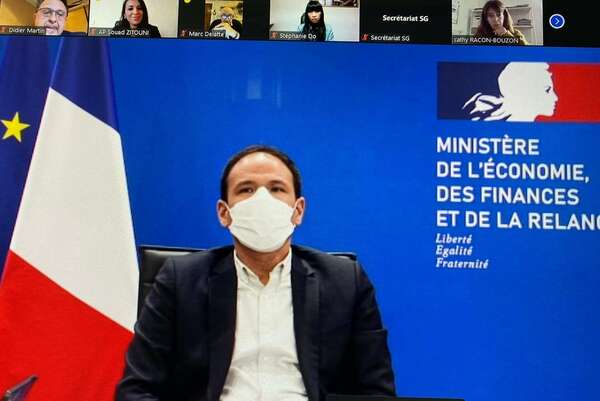 Je participe à un temps d’échange sur la proposition de loi visant à encourager l’usage du contrôle parental sur certains équipements