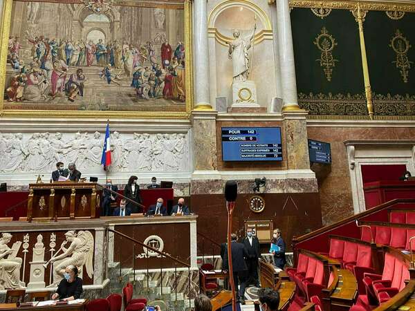 J’ai voté pour la proposition de loi « interdiction des pratiques visant à modifier l’orientation sexuelle ou l’identité de genre d’une personne. »