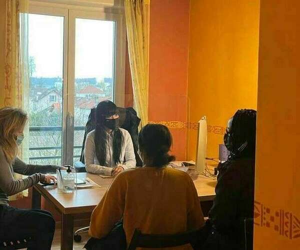 A votre écoute, je vous accueille à ma permanence !