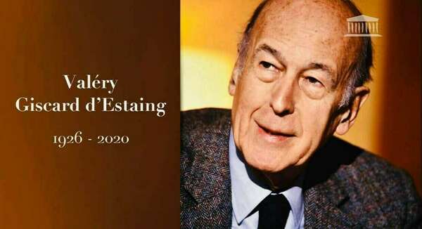 Le Président de l'Assemblée nationale rend hommage à Valéry Giscard d’Estaing.