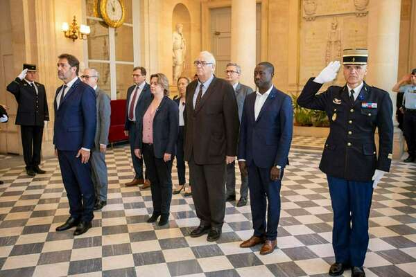 Hommage aux députés et membres du personnel de l’Assemblée nationale morts pour la France