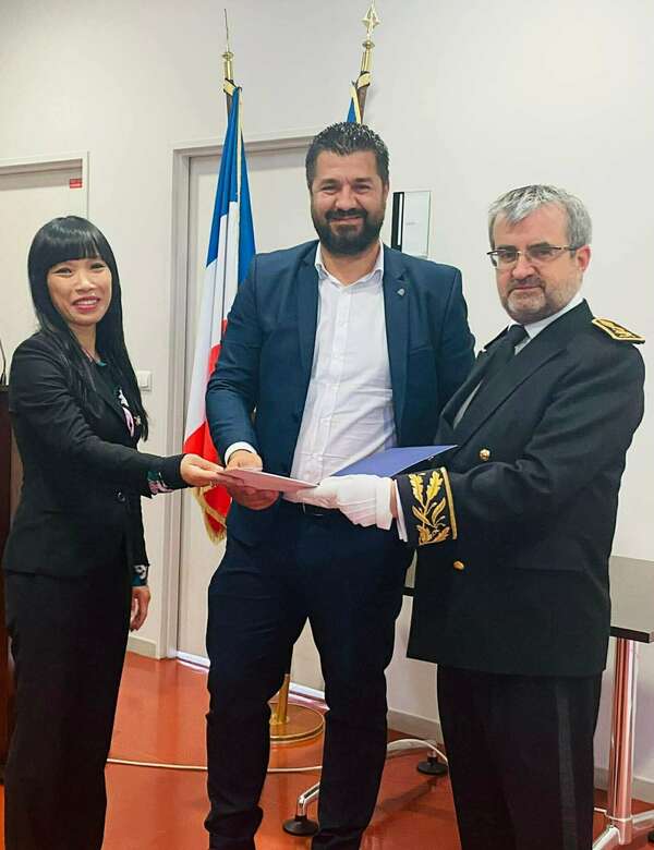 A la Sous-préfecture de Torcy pour accueillir dans la citoyenneté de nouveaux Français !