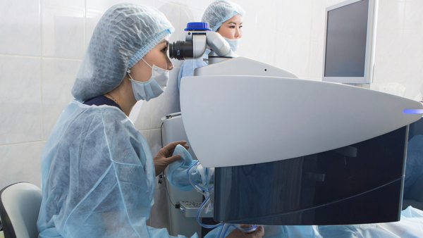 Questions fréquemment posées sur la chirurgie réfractive au laser