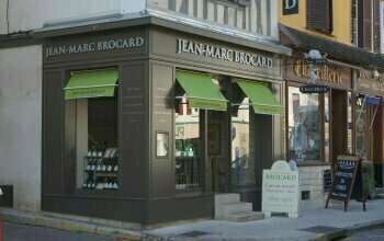 mini_facade_magasin_1385566071a142420210217-832120-147n5b9