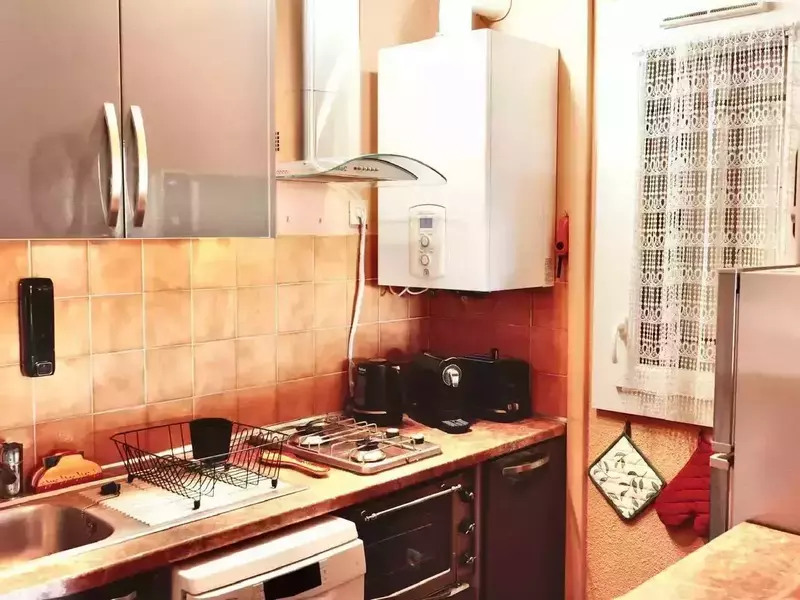 a1a6e6de-4f9c-40aa-a844-cce18ed2cbb4