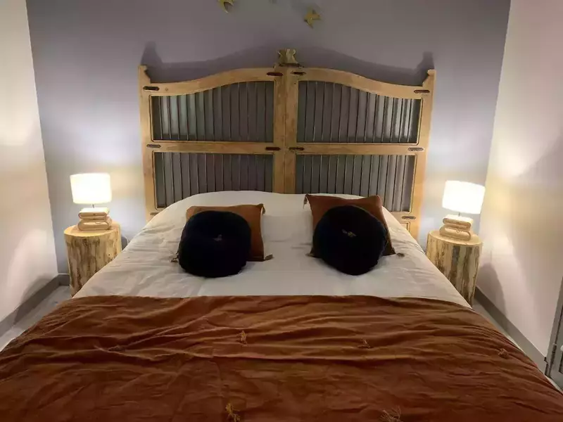 01c6fa25-bbda-4784-9276-1e155271671a